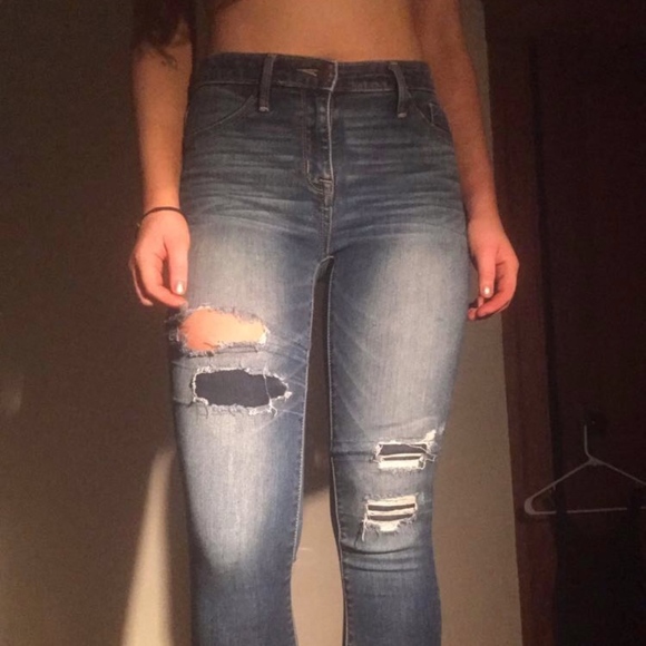 Denim - Highwaisted Patch Ripped Skinny Jeans
